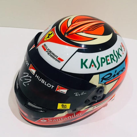 Mini Casque de F1 Formule 1 de la Scuderia Ferrari au GP Monaco 2021 1 Mini Casque de F1 Formule 1 de la Scuderia Ferrari au GP Monaco 2021 1